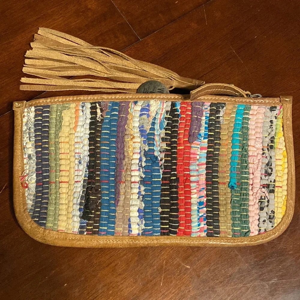 NWOT Will Leather Goods clutch - Picture 3 of 7